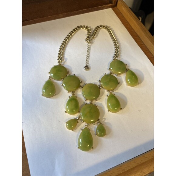 LOFT Jewelry - Ann Taylor Loft Necklace , Green Marbled Lucite Necklace 20”